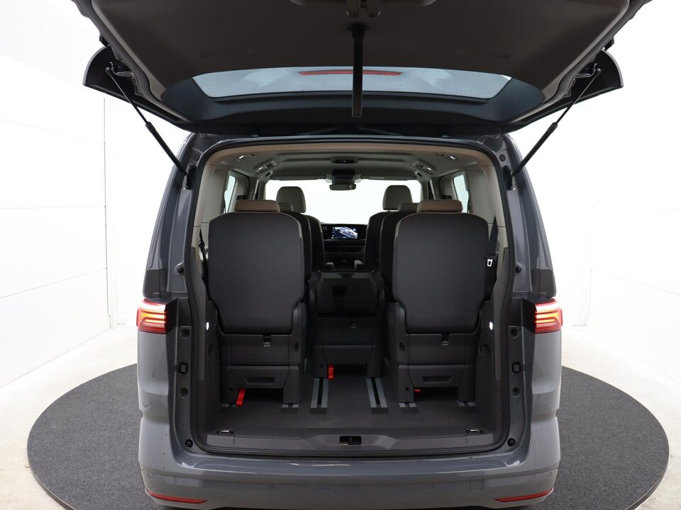 Volkswagen Multivan Economy Business L1 1.5 eHybrid 180 kW / 245pk
