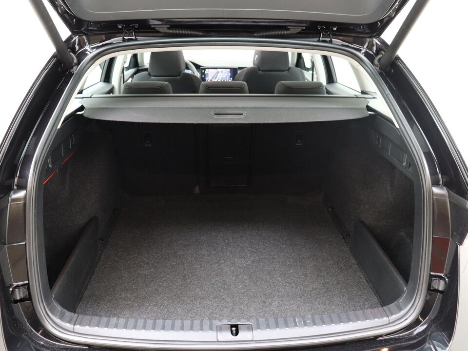 Škoda Octavia Combi 1.0 e-TSI Business Edition