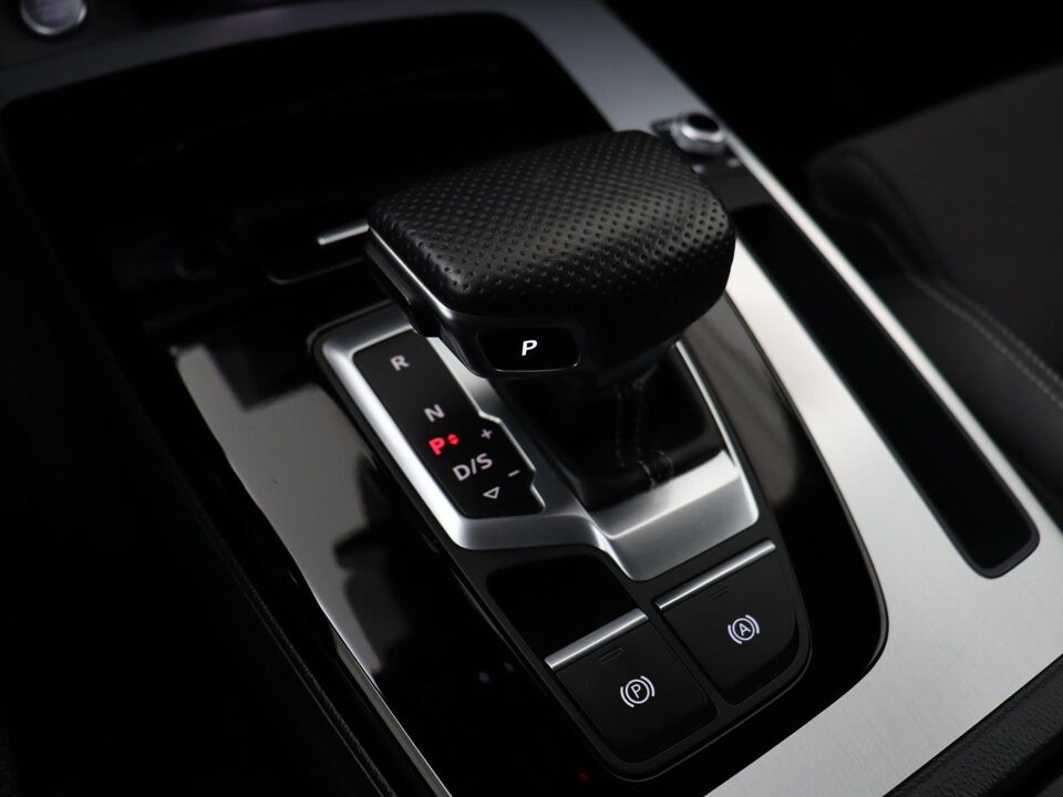 Audi Q5 50 TFSI e 299 PK S Edition