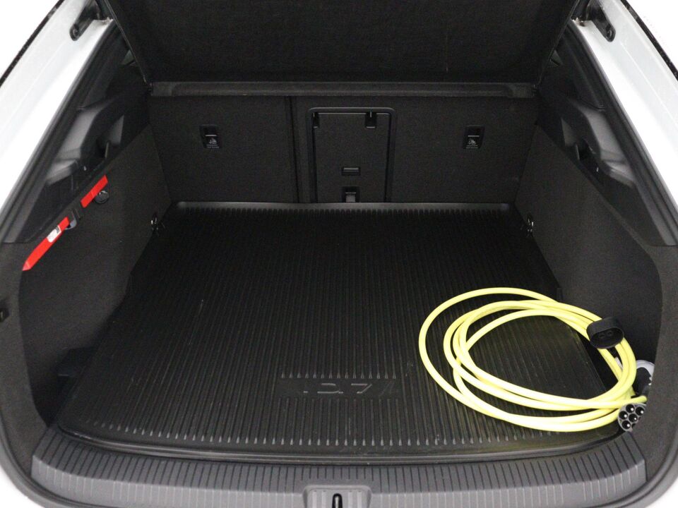 Volkswagen ID.7 Pro Business 77 kWh