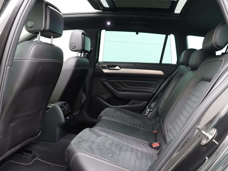 Volkswagen Passat Variant 1.5 TSI 150 PK DSG R-Line Business +
