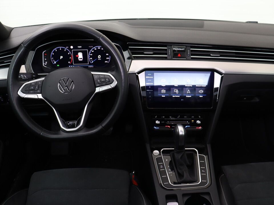 Volkswagen Passat Variant 1.5 TSI 150 PK DSG R-Line Business +