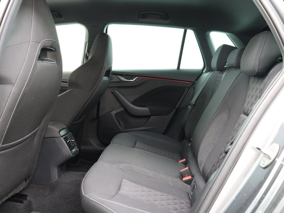 Škoda Kamiq 1.0 TSI 110 PK DSG Sport Business