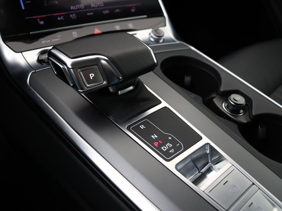 Audi A6 Limousine 50 TFSI e 299 PK Quattro Advanced Edition