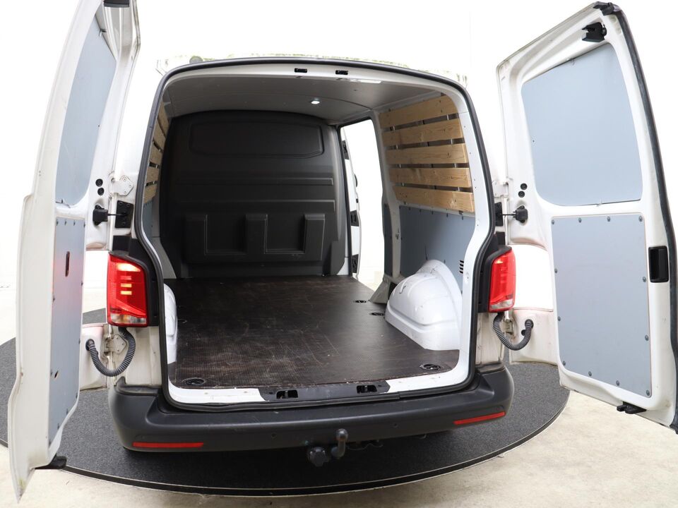 VW-Bedrijfswagens Transporter 2.0 TDI 110 PK L2H1 28 Comfortline