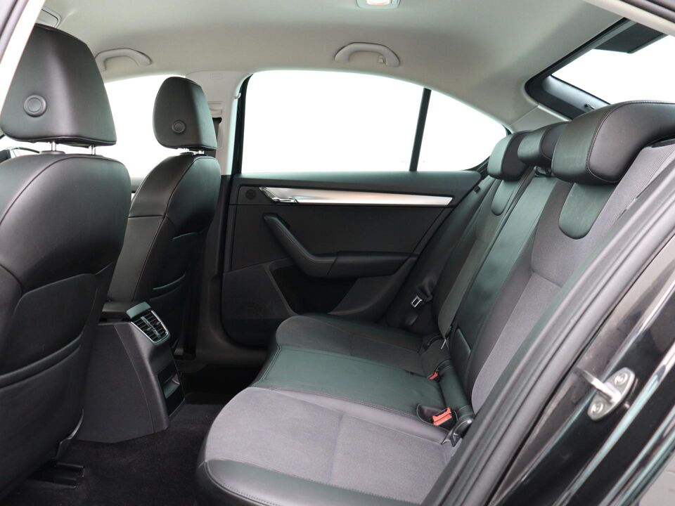 Škoda Octavia 1.0 TSI 115 PK Greentech Business Edition