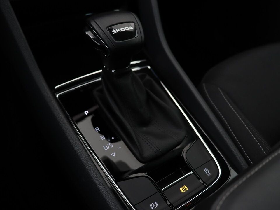 Škoda Karoq 1.5 TSI ACT 150 PK DSG Business Edition