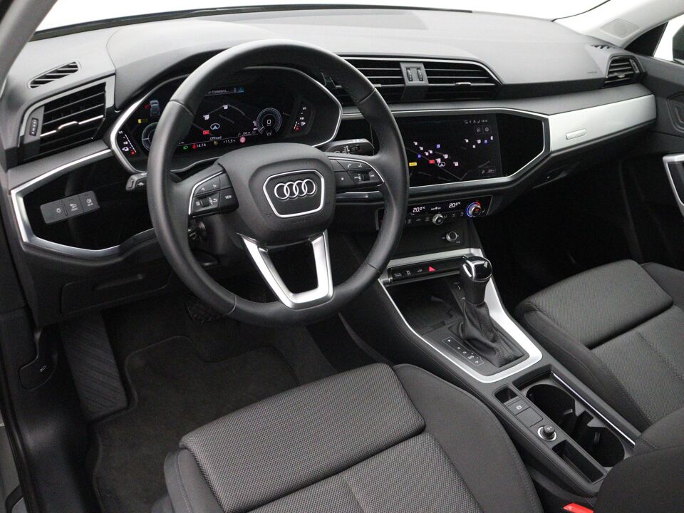 Audi Q3 45 TFSI e S edition