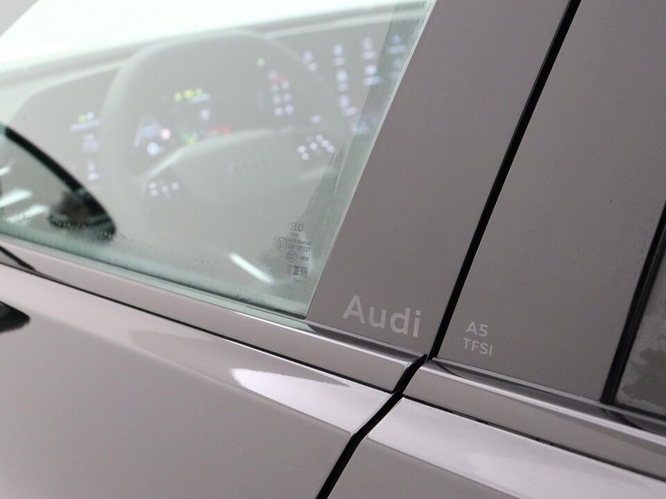 Audi A5 Limousine Edition One 35 TFSI 110 kW / 150 pk