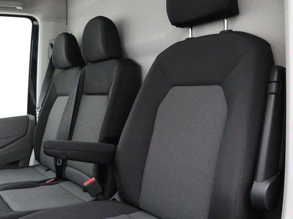 VW-Bedrijfswagens Crafter Highline L3H3 2.0 TDI 130 kW / 177 pk