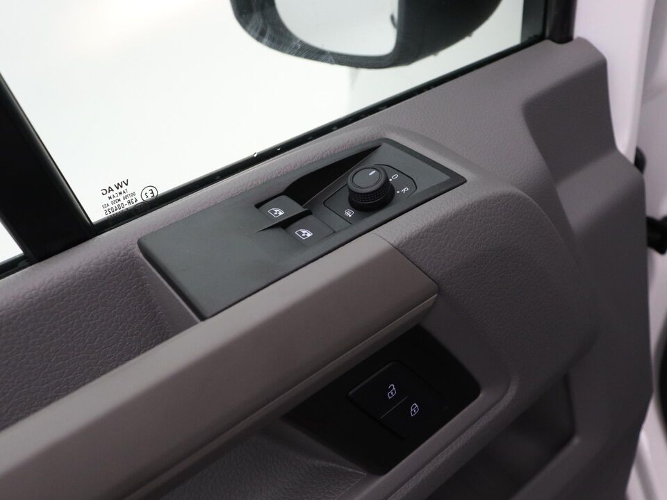VW-Bedrijfswagens Crafter Highline L3H3 2.0 TDI 103 kW / 140 pk