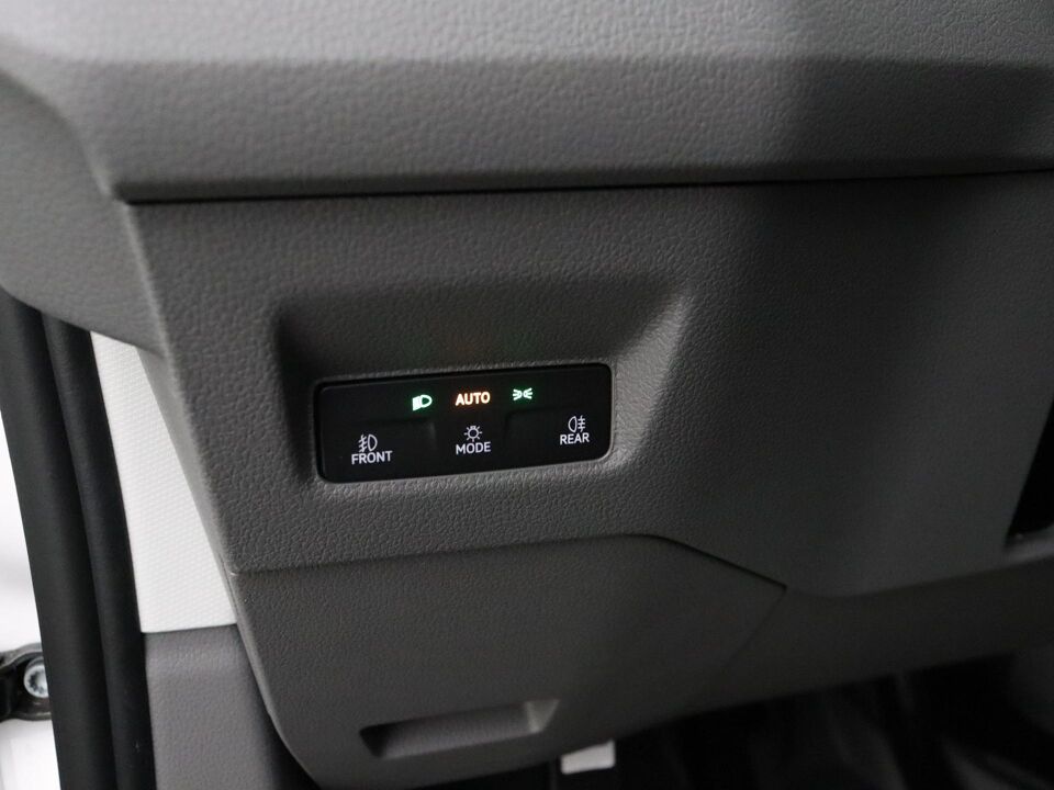 VW-Bedrijfswagens Crafter Highline L3H3 2.0 TDI 103 kW / 140 pk