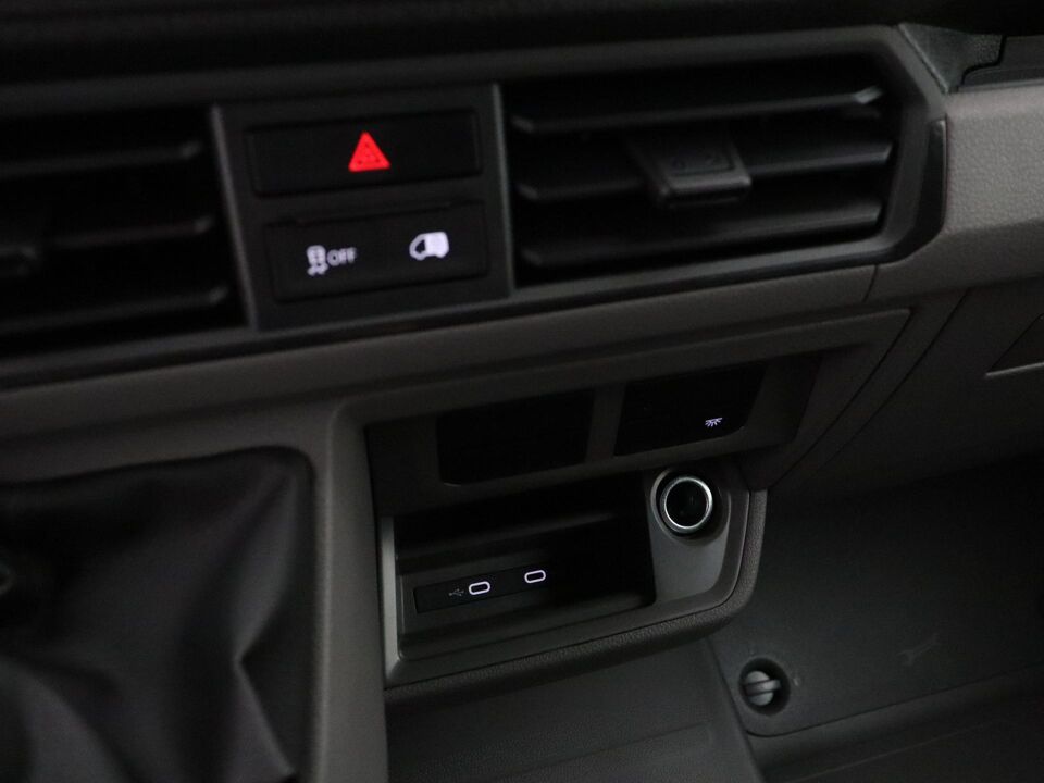 VW-Bedrijfswagens Crafter Highline L3H3 2.0 TDI 103 kW / 140 pk