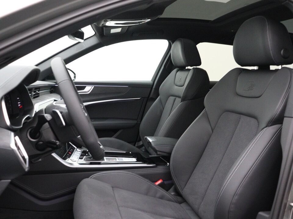 Audi A6 Avant S edition Competition 50 TFSI e 220 kW / 299 pk
