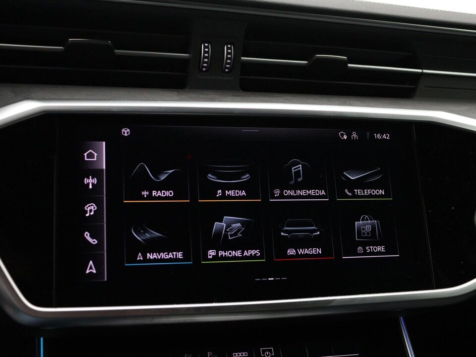 Audi A6 Avant S edition Competition 50 TFSI e 220 kW / 299 pk