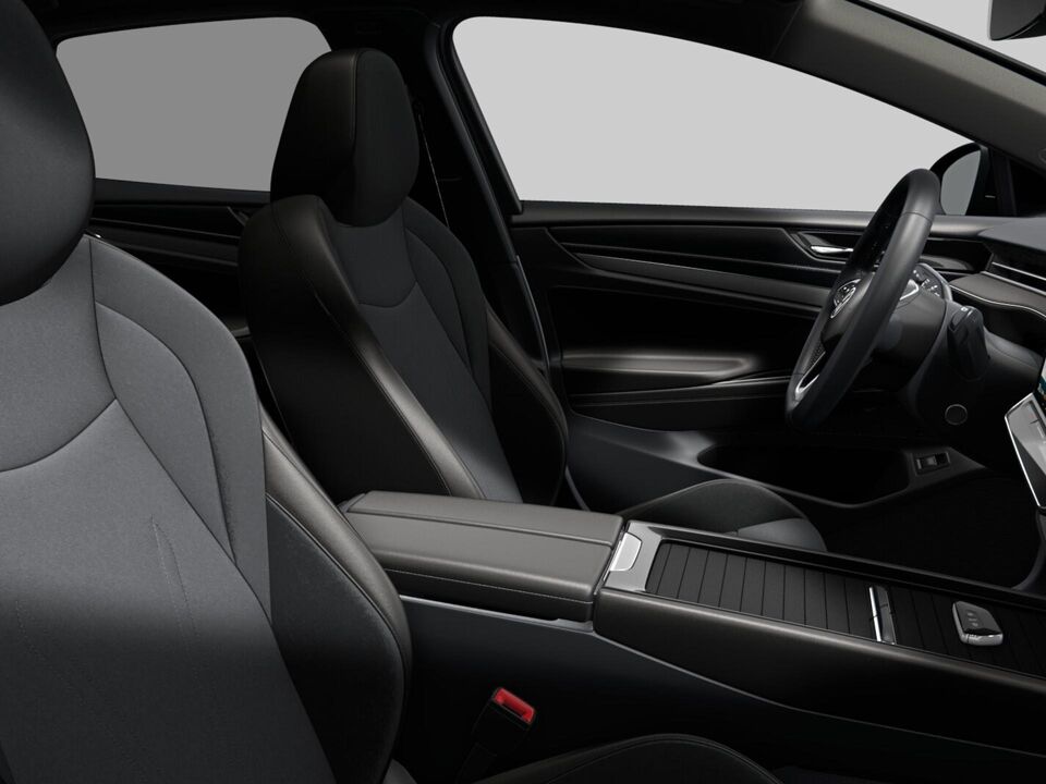 Volkswagen ID.7 Pro Business 77 kWh 210 kW / 286 pk