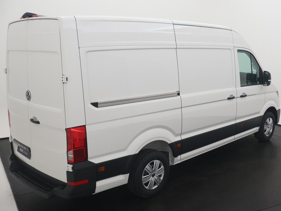 VW-Bedrijfswagens Crafter Highline L3H3 2.0 TDI 103 kW / 140 pk