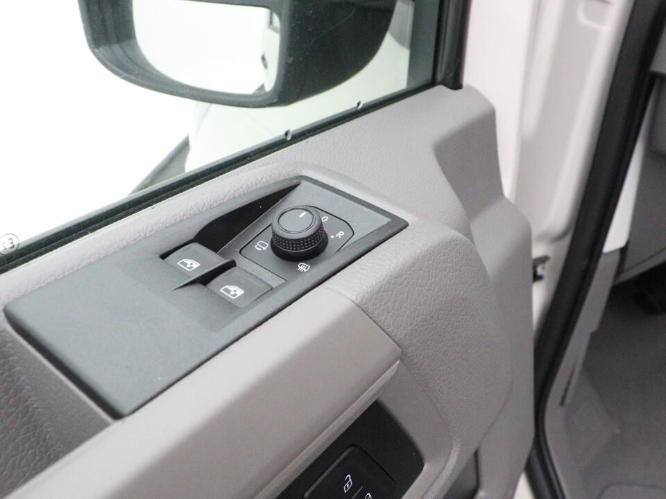 VW-Bedrijfswagens Crafter Highline L3H3 2.0 TDI 103 kW / 140 pk