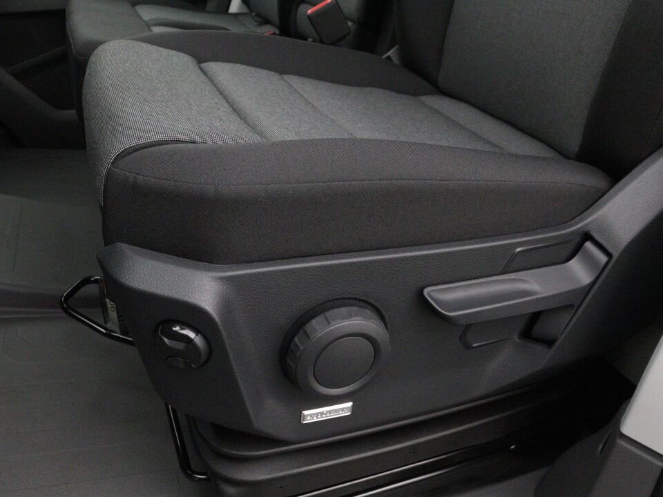 VW-Bedrijfswagens Crafter Highline L3H3 2.0 TDI 103 kW / 140 pk