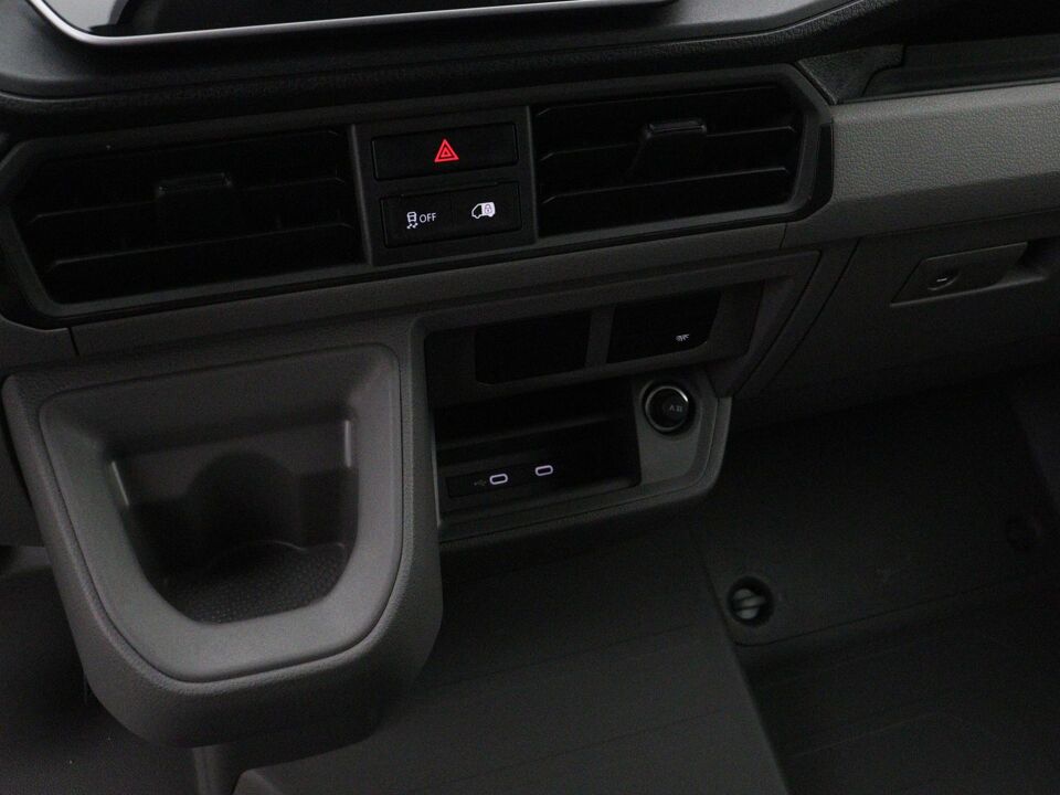 VW-Bedrijfswagens Crafter Highline L3H3 2.0 TDI 103 kW / 140 pk