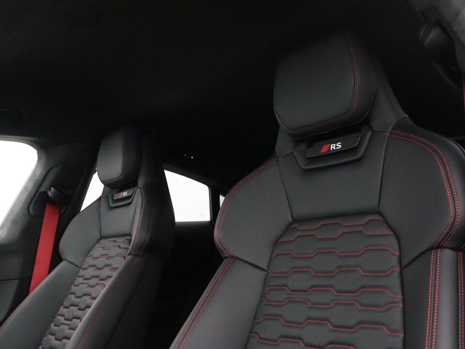 Audi RS e-tron GT Performance 550kW/748pk