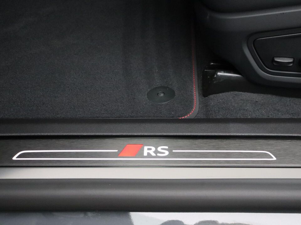 Audi RS e-tron GT Performance 550kW/748pk