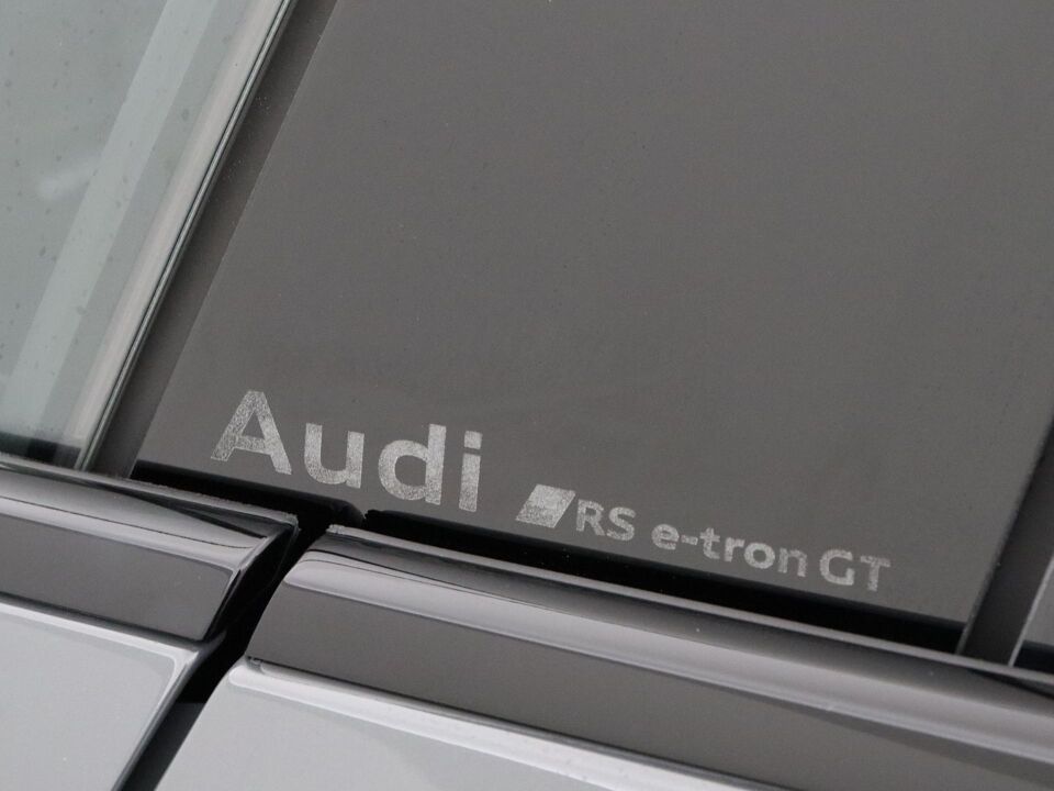 Audi RS e-tron GT Performance 550kW/748pk
