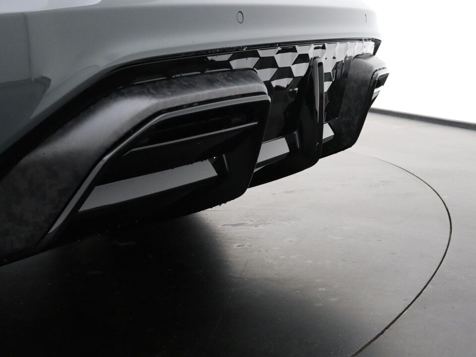 Audi RS e-tron GT Performance 550kW/748pk