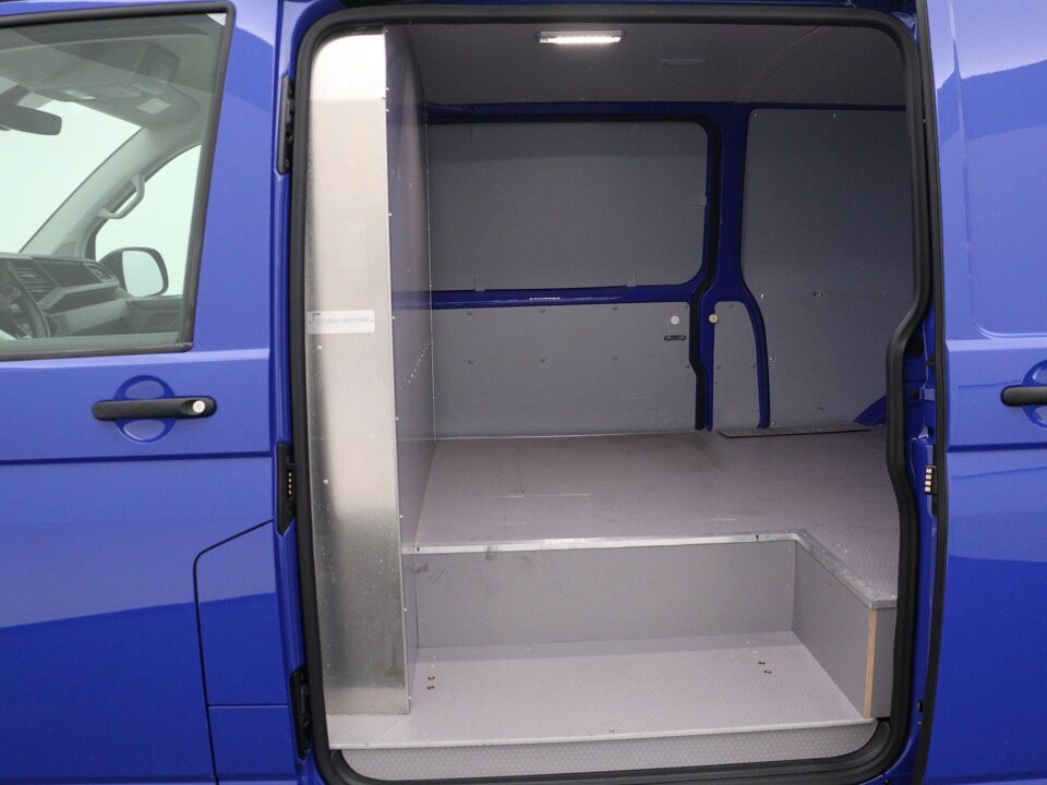 VW-Bedrijfswagens Transporter 2.0 TDI L2H1 30 Comfortline
