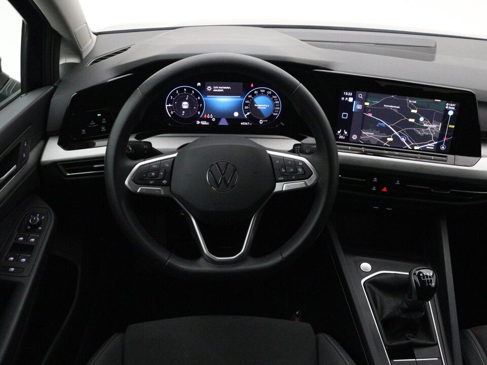Volkswagen Golf 1.0 TSI Life Business