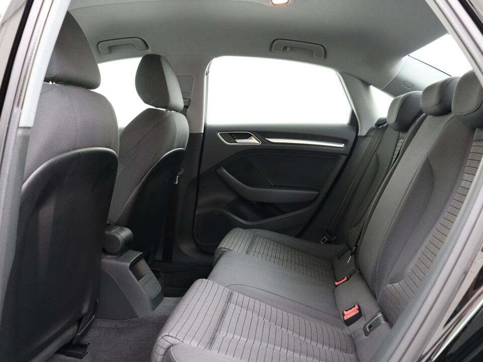 Audi A3 Limousine 30 TFSI Sport Lease Edition