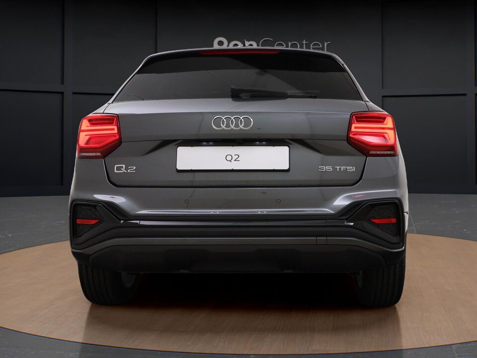 Audi Q2 S edition 35 TFSI 110 kW / 150 pk