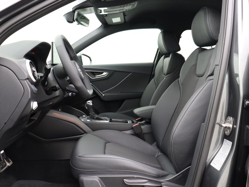Audi Q2 S edition 35 TFSI 110 kW / 150 pk