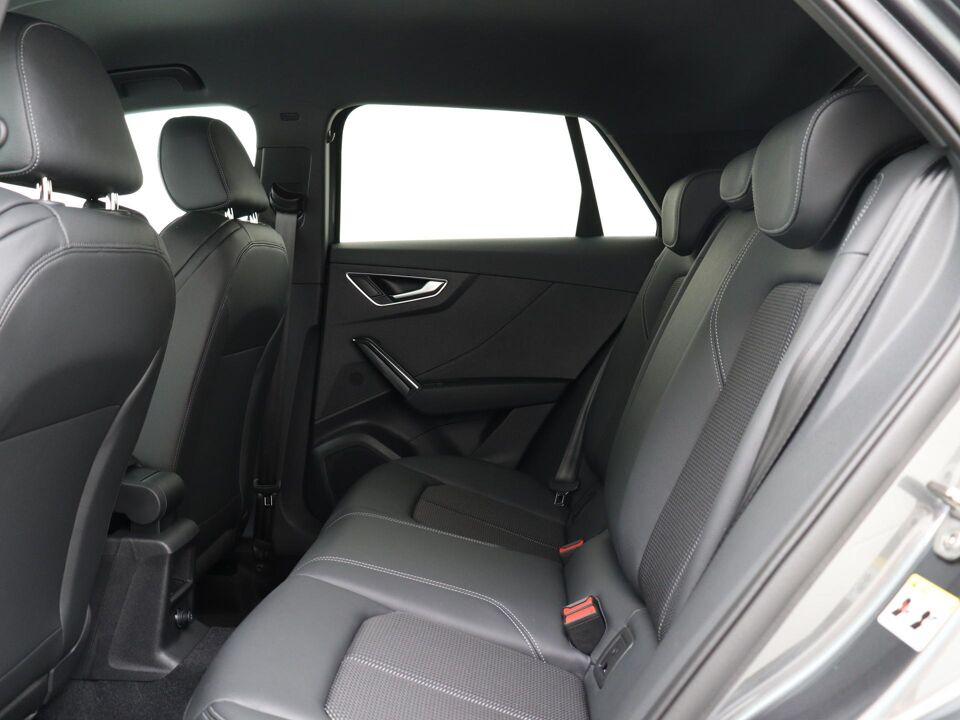 Audi Q2 S edition 35 TFSI 110 kW / 150 pk