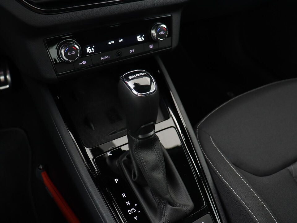 Škoda Kamiq 1.0 TSI 115 PK DSG Sport Business