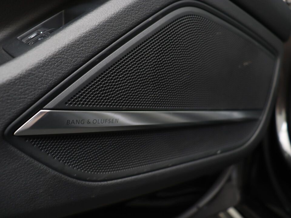 Audi A8 60 TFSI e 462 PK Quattro Lang