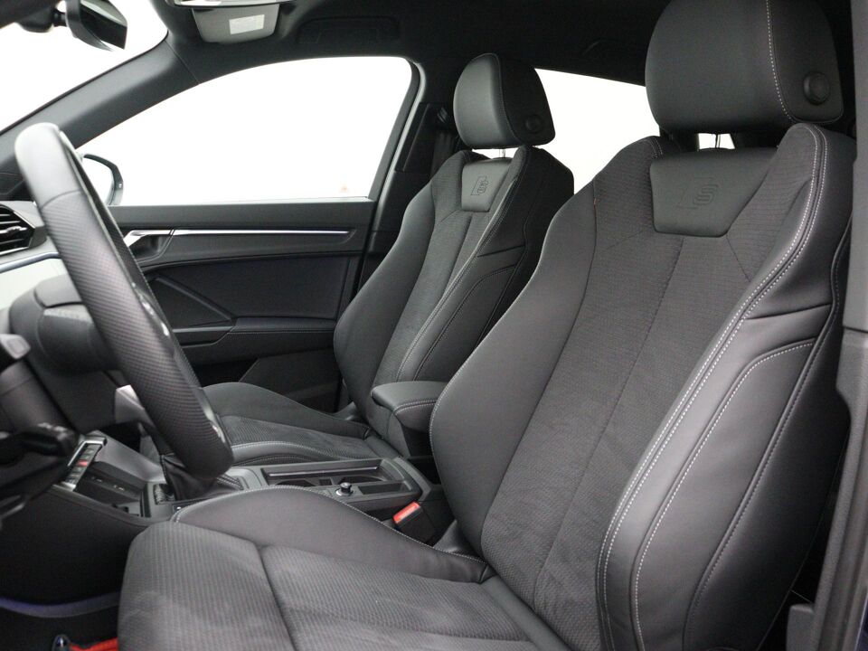 Audi Q3 45 TFSI e S edition