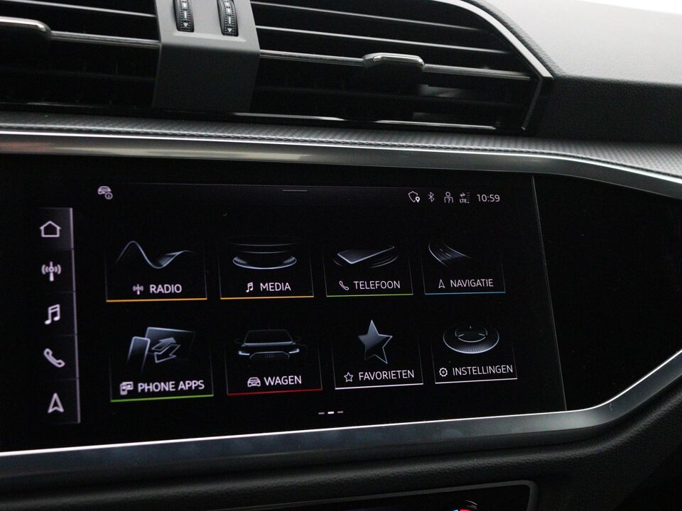 Audi Q3 45 TFSI e S edition