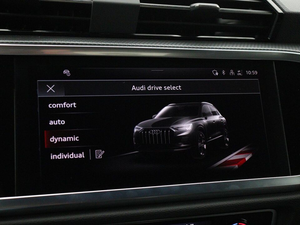 Audi Q3 45 TFSI e S edition