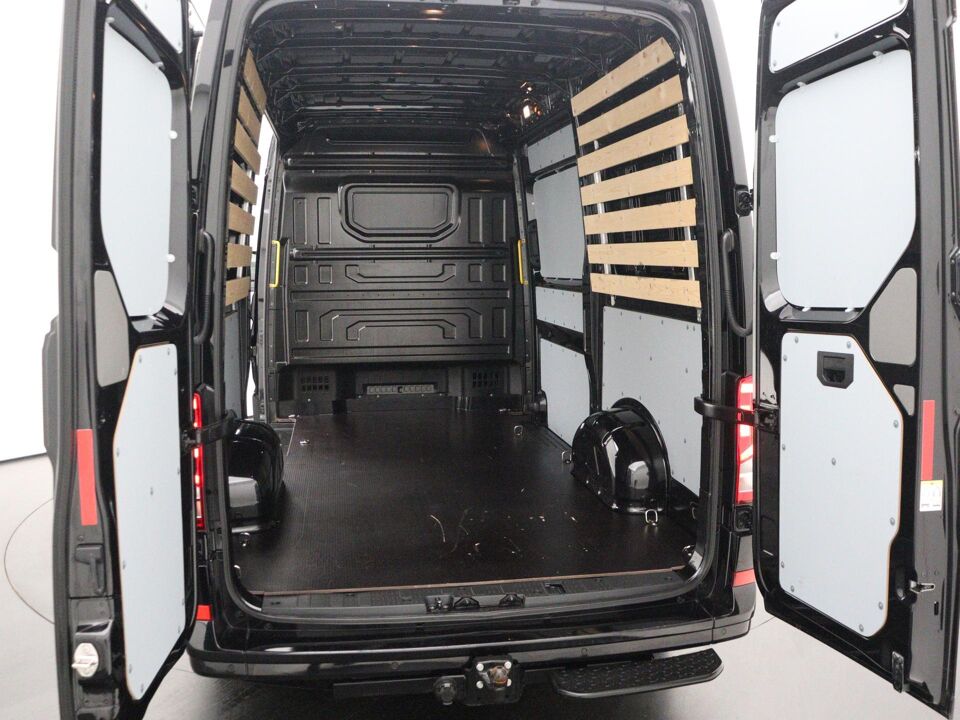 VW-Bedrijfswagens Crafter 35 2.0 TDI 177 PK Autom. L3H3 Highline Exclusive