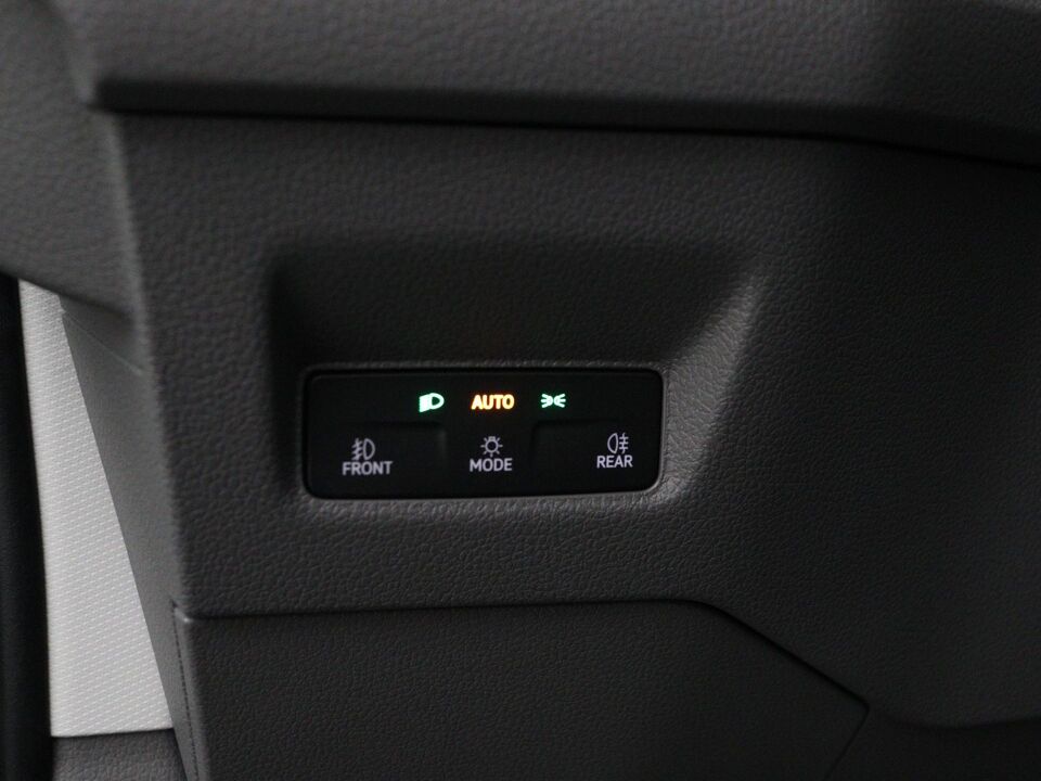 VW-Bedrijfswagens Crafter Highline L3H3 2.0 TDI 130 kW / 177 pk