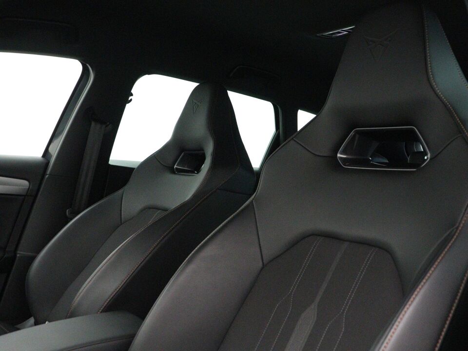 CUPRA Leon Sportstourer 1.4 e-Hybrid VZ Business
