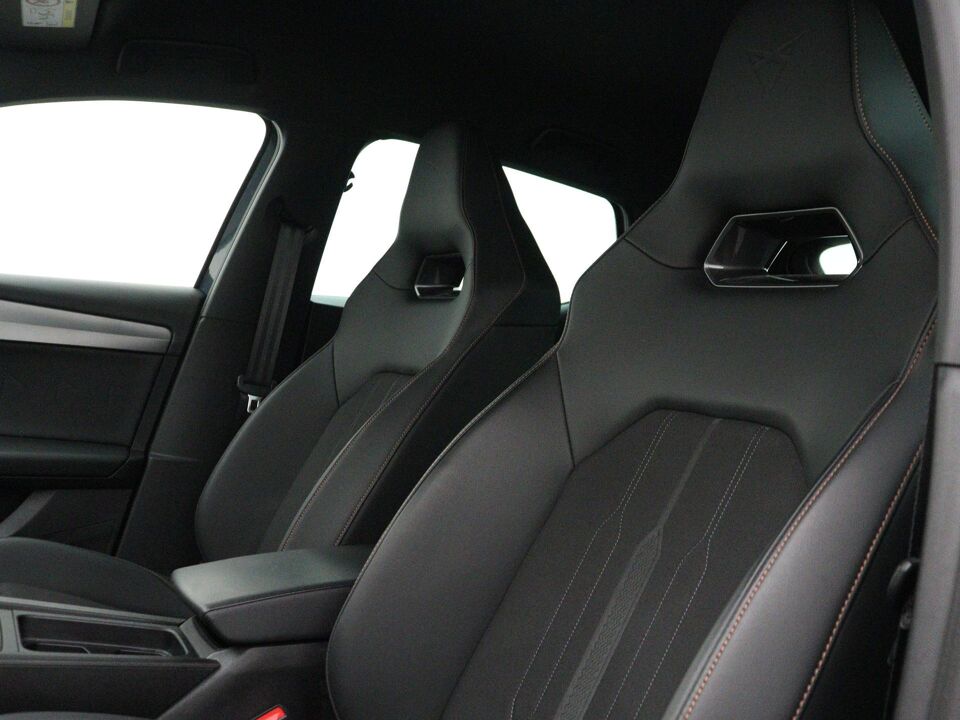 CUPRA Leon 1.4 e-Hybrid VZ Business