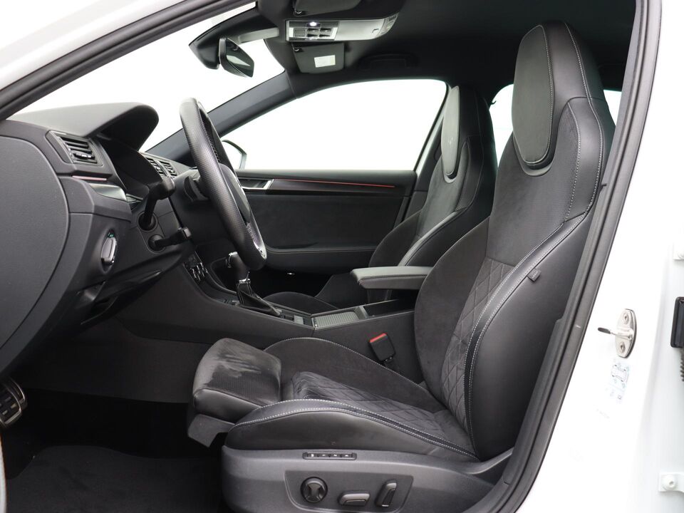 Škoda Superb Combi 1.4 TSI 218 PK iV Sportline Business