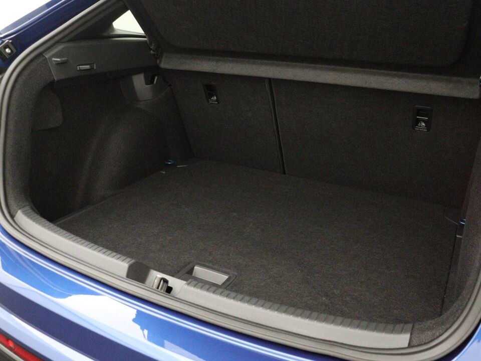 Volkswagen Taigo 1.0 TSI R-Line