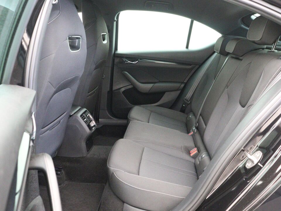 Škoda Octavia 1.0 e-TSI Sport Business