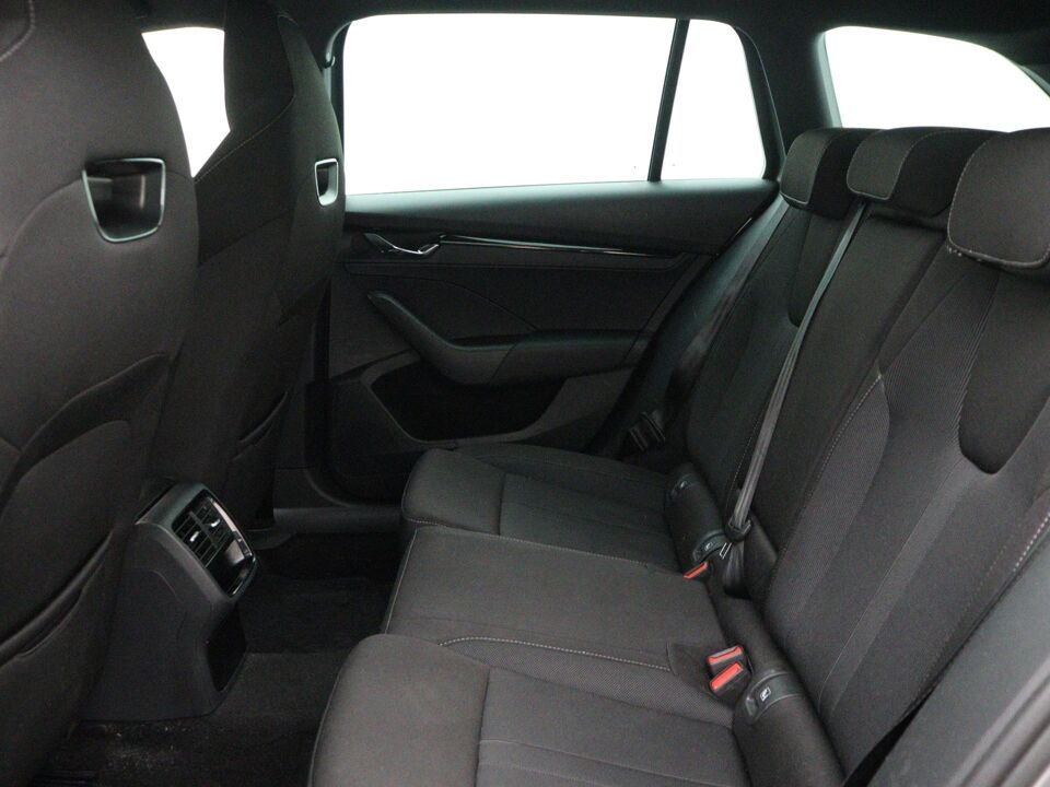Škoda Octavia Combi 1.0 e-TSI Sport Business