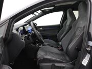 Volkswagen Golf 1.5 eTSI R-Line