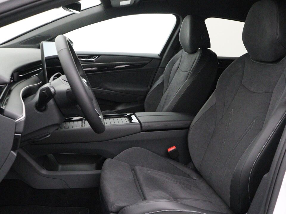 Volkswagen ID.7 Pro Business 77 kWh 210 kW / 286 pk