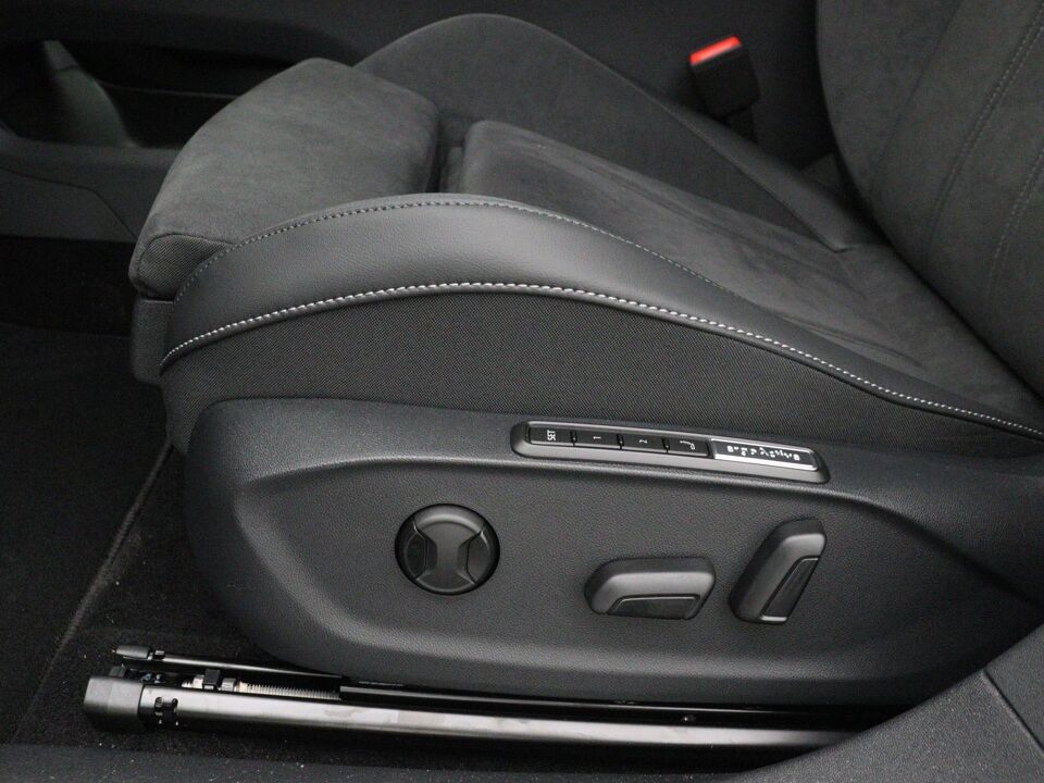 Volkswagen ID.7 Pro Business 77 kWh 210 kW / 286 pk